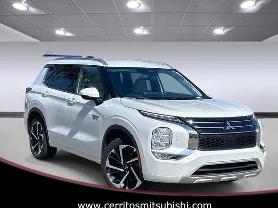 MITSUBISHI OUTLANDER 2023 JA4T5VA9XPZ062613 image