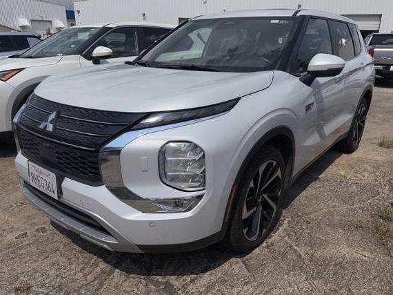 MITSUBISHI OUTLANDER 2023 JA4T5UA9XPZ062850 image