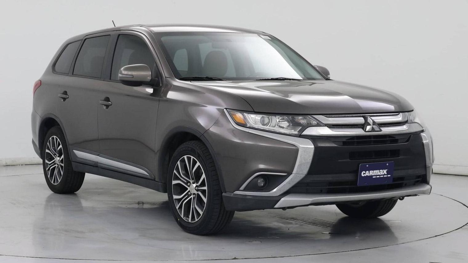 MITSUBISHI OUTLANDER 2016 JA4AD3A36GZ010972 image