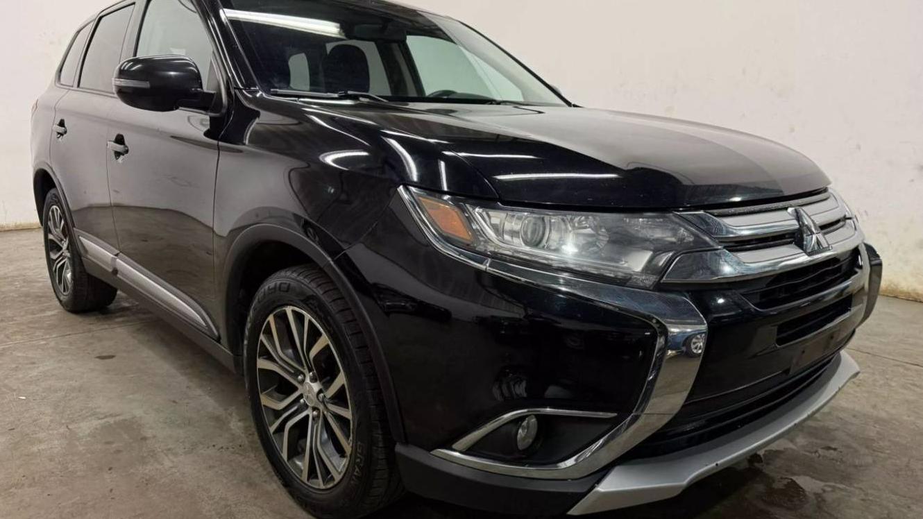 MITSUBISHI OUTLANDER 2016 JA4AZ3A30GZ006904 image