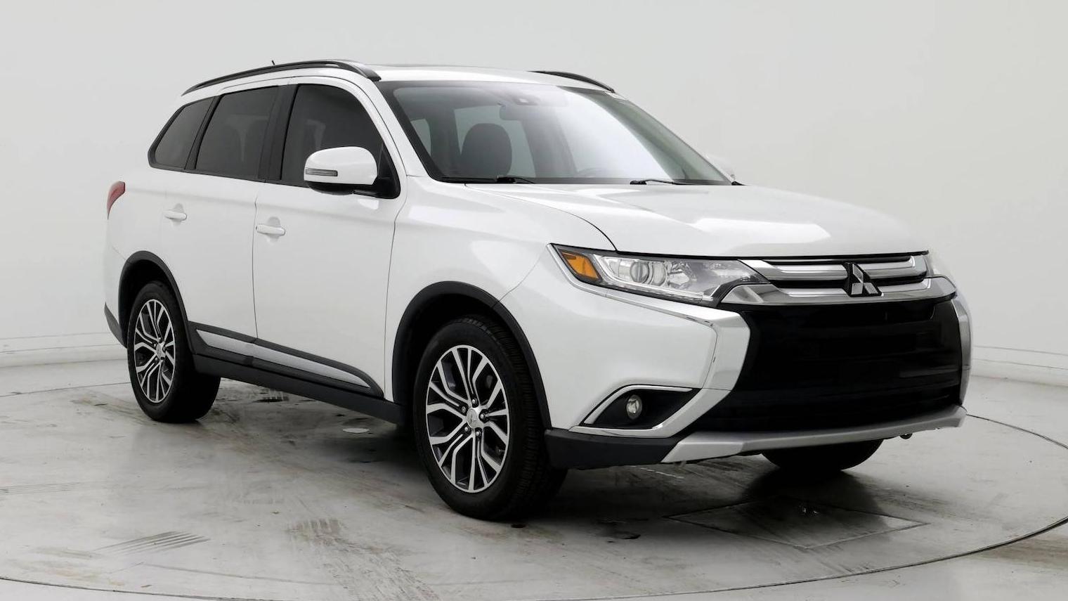 MITSUBISHI OUTLANDER 2016 JA4AZ3A31GZ013649 image