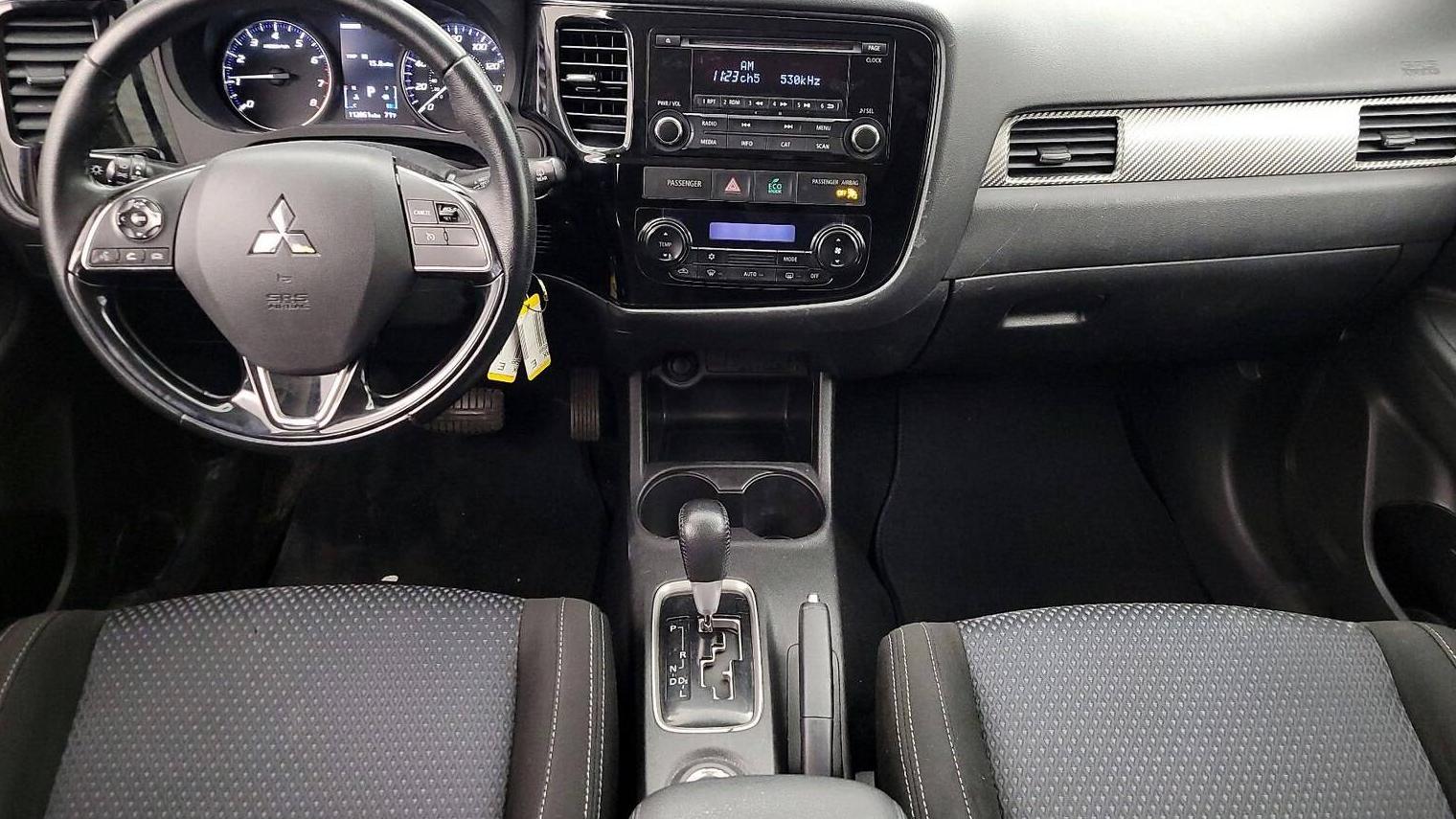 MITSUBISHI OUTLANDER 2016 JA4AZ3A3XGZ050991 image