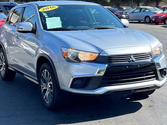 MITSUBISHI OUTLANDER 2016 JA4AP3AU8GZ040927 image