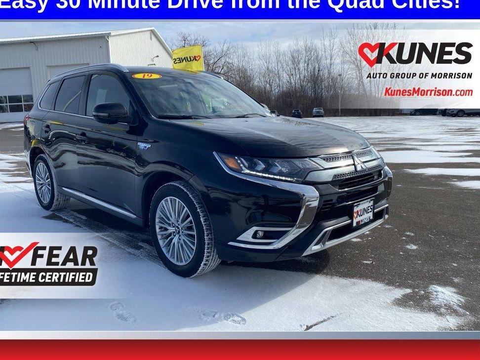 MITSUBISHI OUTLANDER 2019 JA4J24A58KZ056485 image