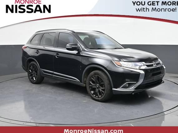 MITSUBISHI OUTLANDER 2018 JA4AD3A38JZ063289 image