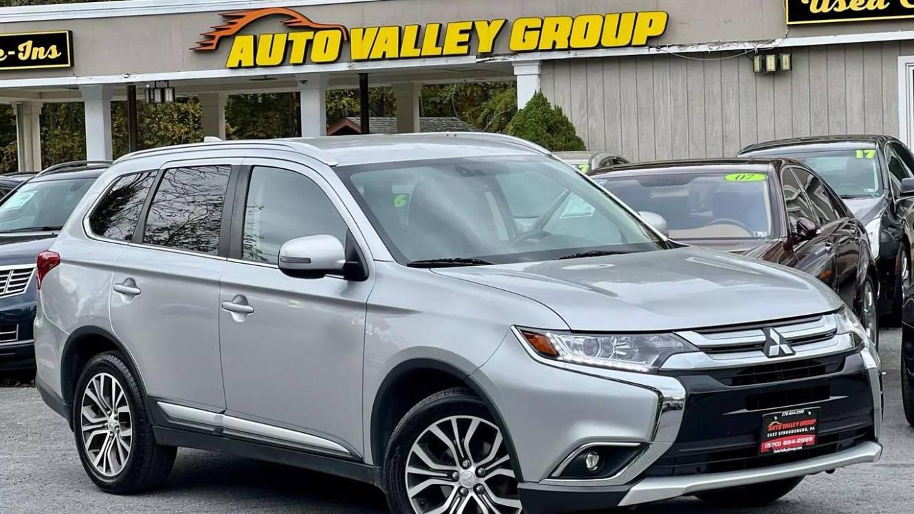 MITSUBISHI OUTLANDER 2018 JA4AZ3A32JZ012548 image