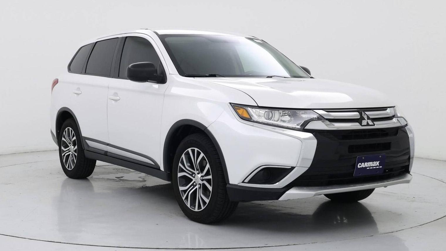 MITSUBISHI OUTLANDER 2018 JA4AD2A30JZ014856 image MITSUBISHI OUTLANDER 2018 JA4AD2A30JZ014856 image