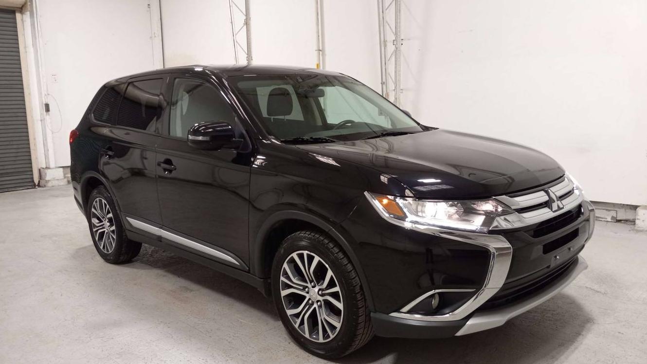 MITSUBISHI OUTLANDER 2018 JA4AZ3A31JZ000553 image