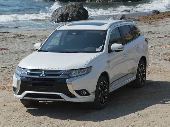 MITSUBISHI OUTLANDER 2018 JA4J24A58JZ031908 image