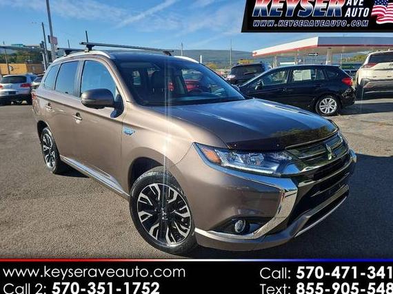 MITSUBISHI OUTLANDER 2018 JA4J24A57JZ031804 image