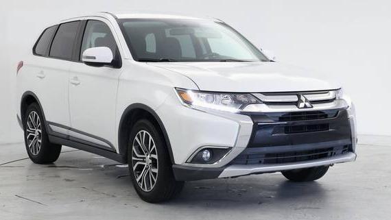 MITSUBISHI OUTLANDER 2018 JA4AD3A34JZ033044 image