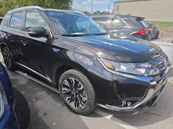 MITSUBISHI OUTLANDER 2018 JA4J24A52JZ027921 image