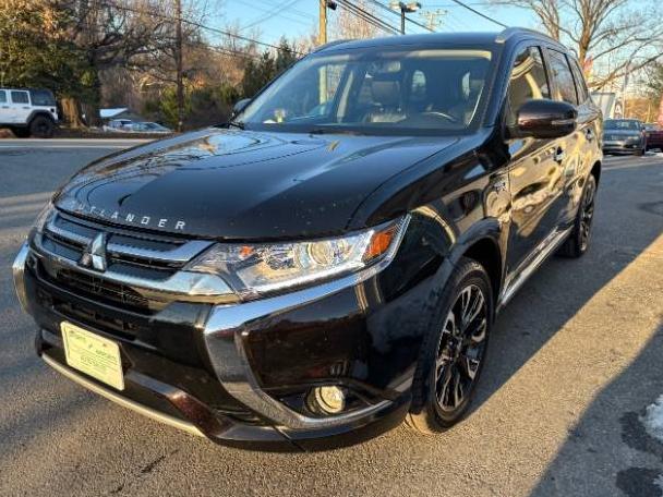 MITSUBISHI OUTLANDER 2018 JA4J24A59JZ029231 image