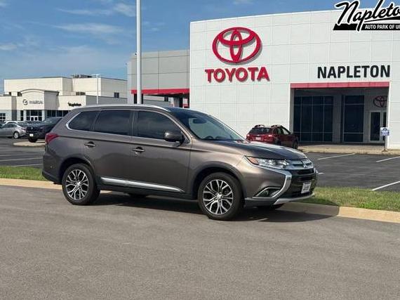 MITSUBISHI OUTLANDER 2018 JA4AD3A33JZ060770 image