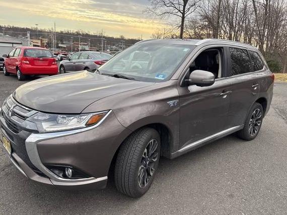 MITSUBISHI OUTLANDER 2018 JA4J24A59JZ055599 image MITSUBISHI OUTLANDER 2018 JA4J24A59JZ055599 image