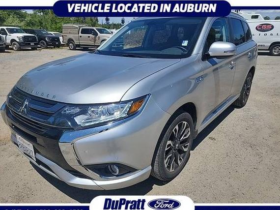 MITSUBISHI OUTLANDER 2018 JA4J24A56JZ070335 image