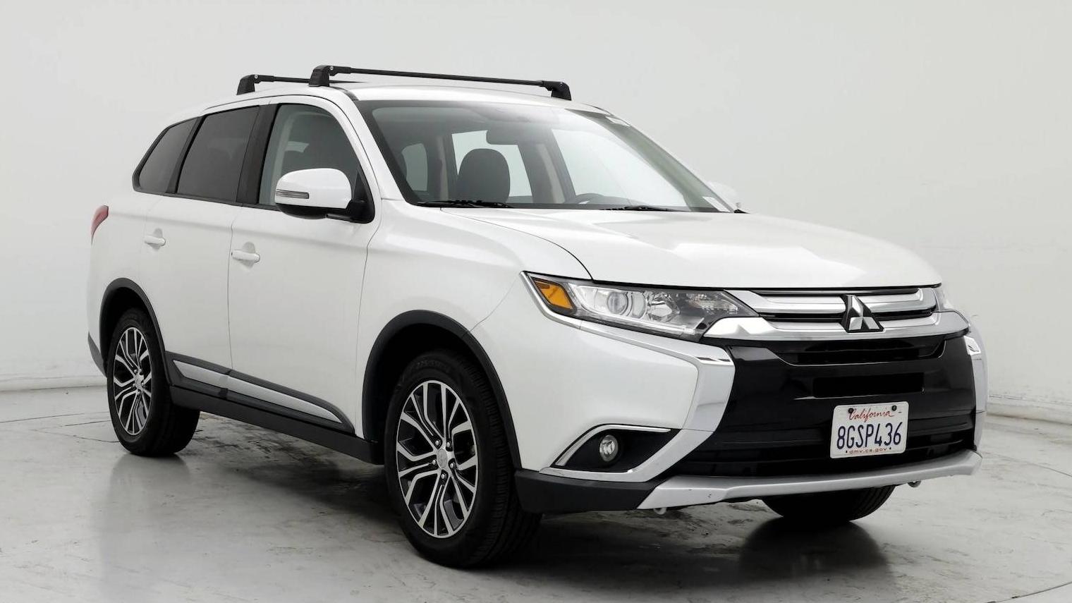 MITSUBISHI OUTLANDER 2018 JA4AD3A31JZ066051 image