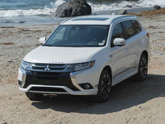 MITSUBISHI OUTLANDER 2018 JA4J24A53JZ057963 image