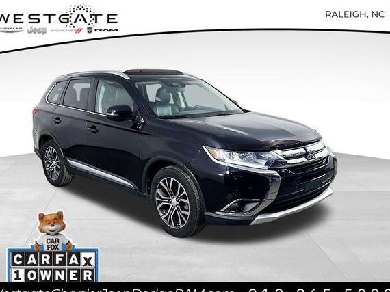 MITSUBISHI OUTLANDER 2017 JA4AD3A3XHZ011737 image