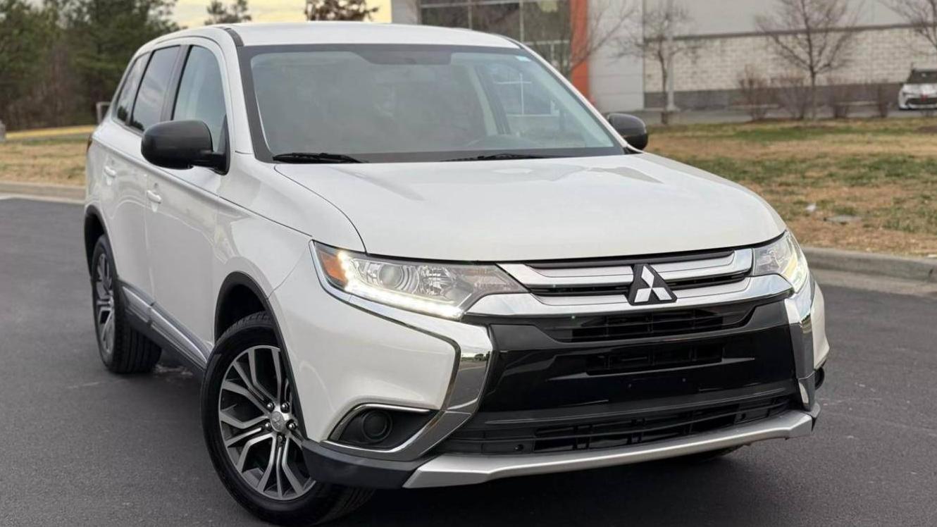 MITSUBISHI OUTLANDER 2017 JA4AZ2A3XHZ000944 image