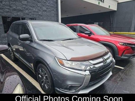 MITSUBISHI OUTLANDER 2017 JA4AD2A36HZ001586 image