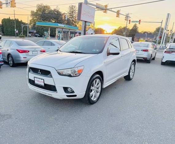 MITSUBISHI OUTLANDER 2012 JA4AR4AU7CZ008593 image