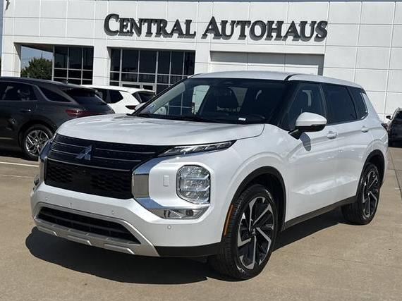 MITSUBISHI OUTLANDER 2024 JA4J4VA89RZ041479 image