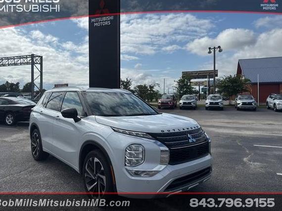 MITSUBISHI OUTLANDER 2024 JA4J3WA86RZ018508 image