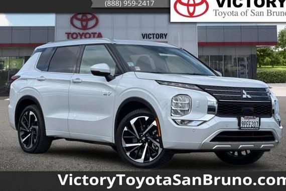 MITSUBISHI OUTLANDER 2024 JA4T5WA93RZ067452 image