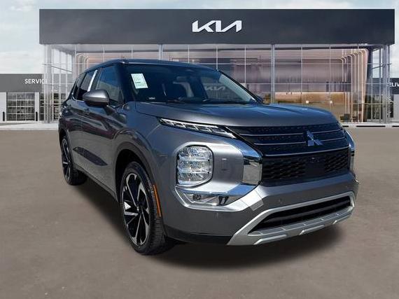 MITSUBISHI OUTLANDER 2024 JA4J4VA80RZ045338 image