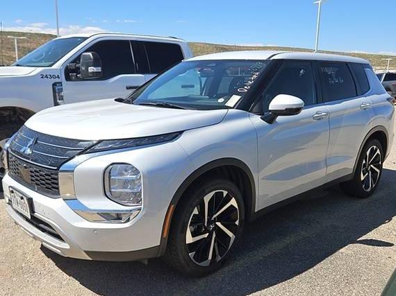 MITSUBISHI OUTLANDER 2024 JA4J3VA85RZ036105 image