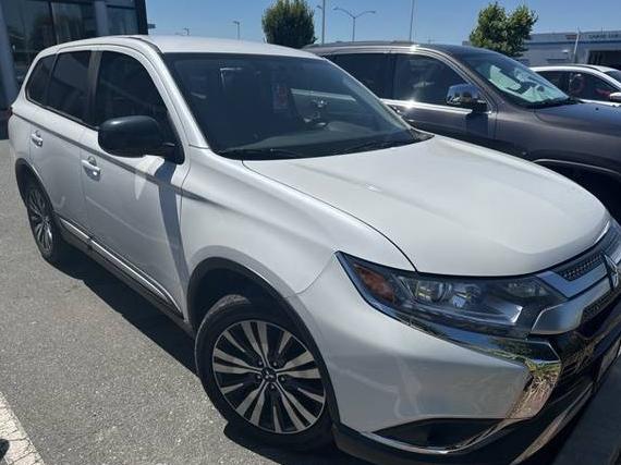 MITSUBISHI OUTLANDER 2020 JA4AD2A36LZ037741 image