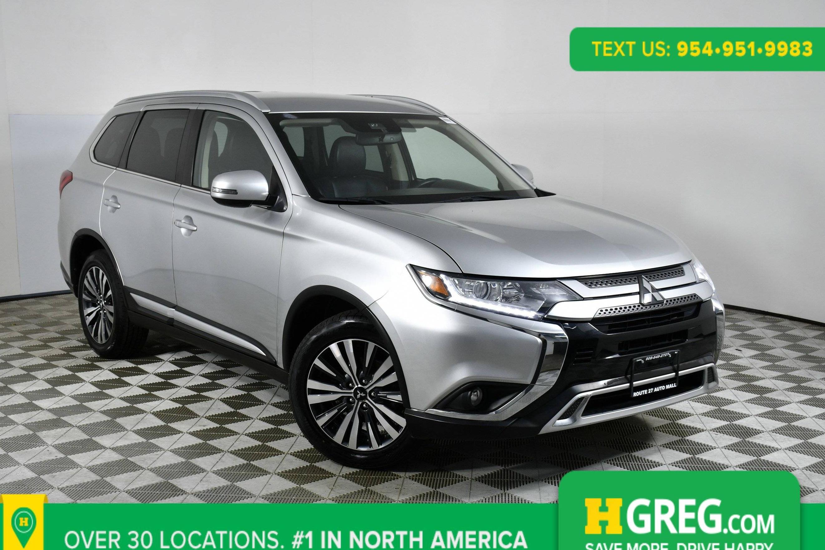 MITSUBISHI OUTLANDER 2020 JA4AD3A33LZ042983 image