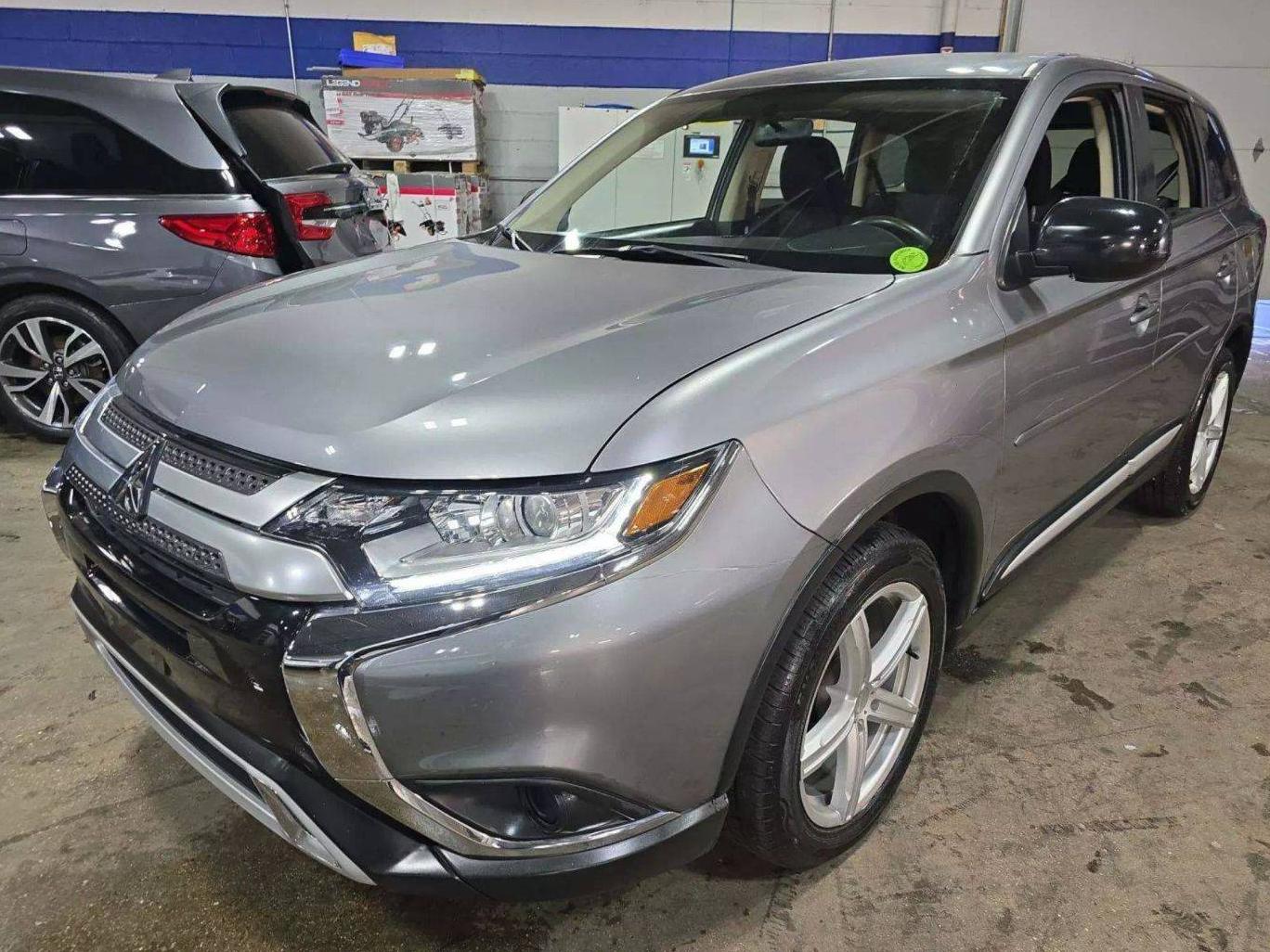 MITSUBISHI OUTLANDER 2020 JA4AD2A37LZ006689 image