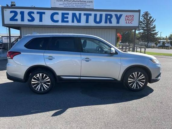 MITSUBISHI OUTLANDER 2020 JA4AZ3A36LZ044180 image