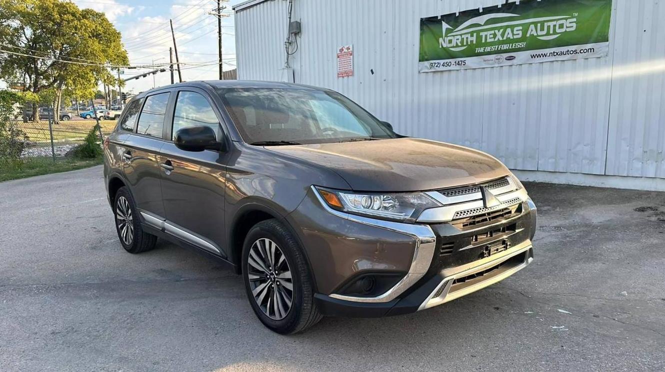 MITSUBISHI OUTLANDER 2020 JA4AD2A34LZ047054 image