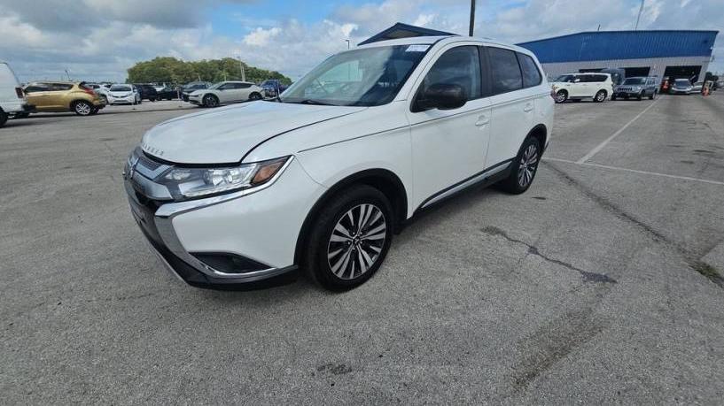 MITSUBISHI OUTLANDER 2020 JA4AZ3A35LZ015186 image