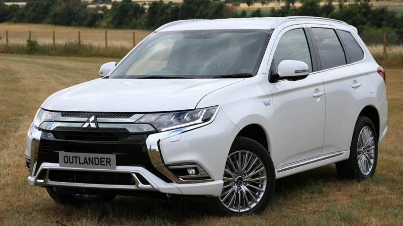 MITSUBISHI OUTLANDER 2022 JA4J2VA72NZ062715 image