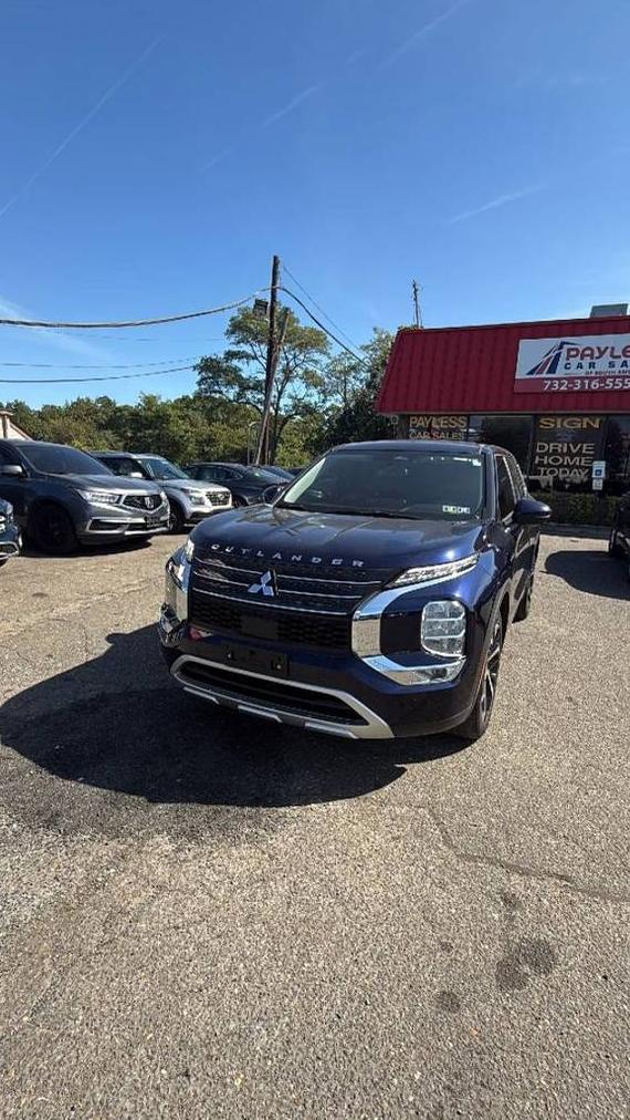 MITSUBISHI OUTLANDER 2022 JA4J3UA89NZ018002 image