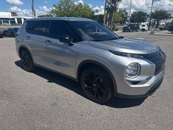 MITSUBISHI OUTLANDER 2022 JA4J3UA89NZ083836 image