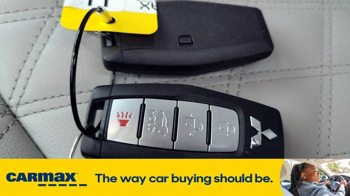 MITSUBISHI OUTLANDER 2022 JA4J4VA82NZ090338 image