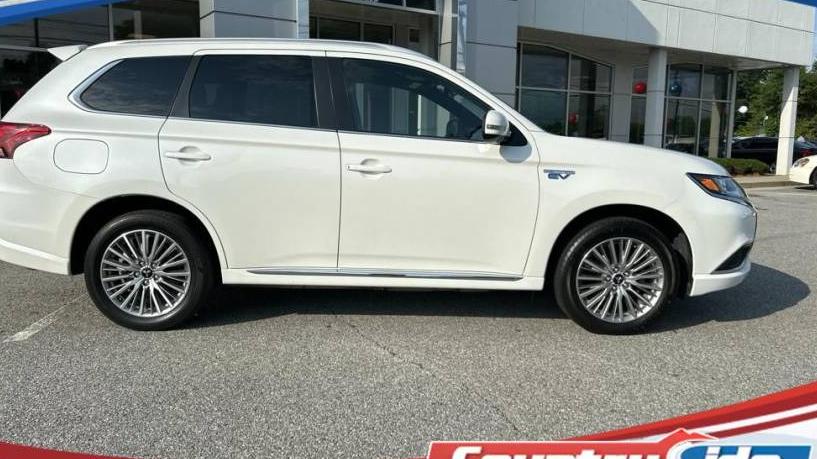 MITSUBISHI OUTLANDER 2022 JA4J2VA78NZ031033 image