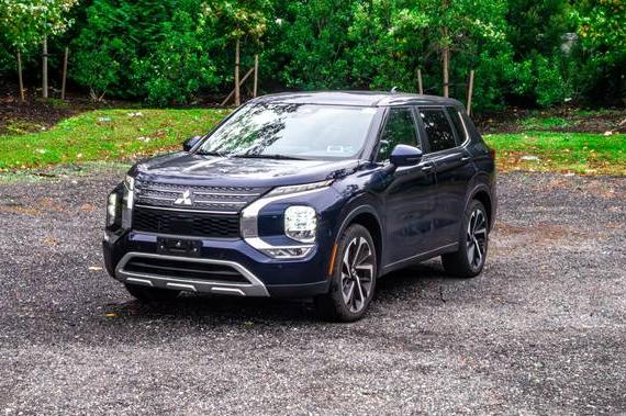 MITSUBISHI OUTLANDER 2022 JA4J4UA84NZ043483 image