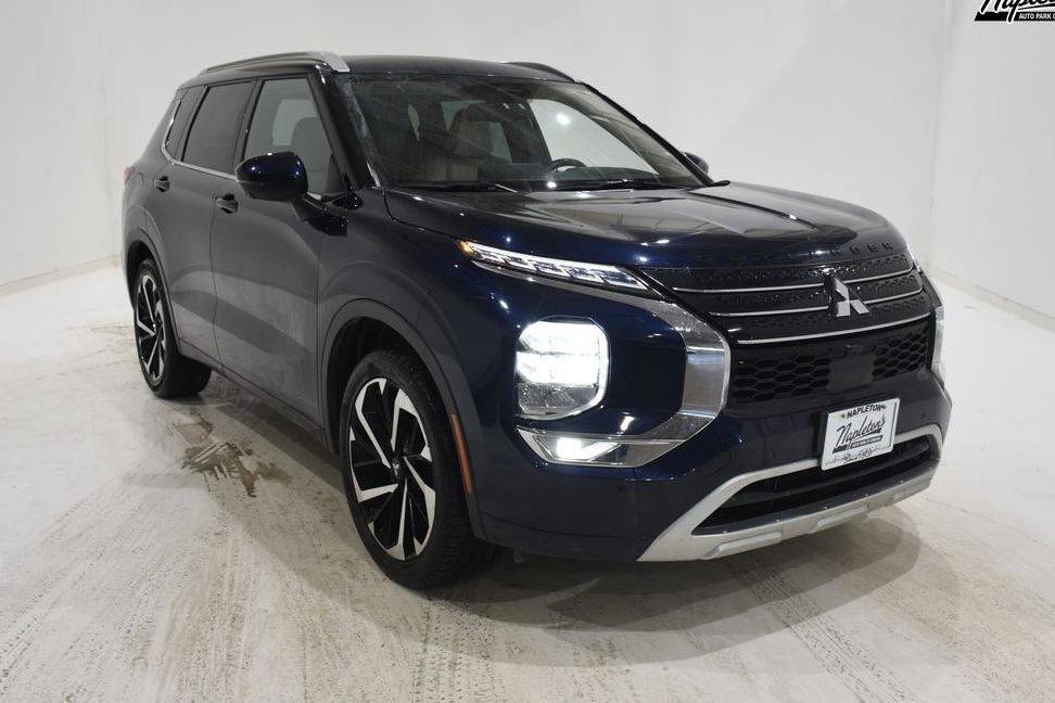 MITSUBISHI OUTLANDER 2022 JA4J3VA89NZ090243 image