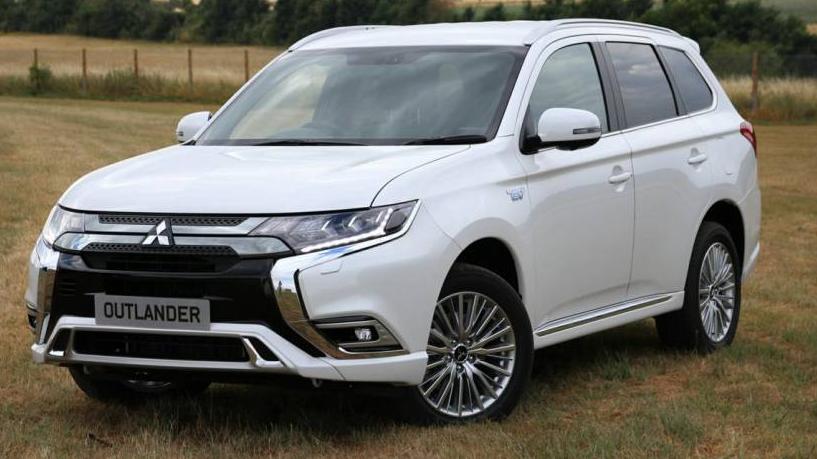 MITSUBISHI OUTLANDER 2022 JA4J2VA70NZ042687 image