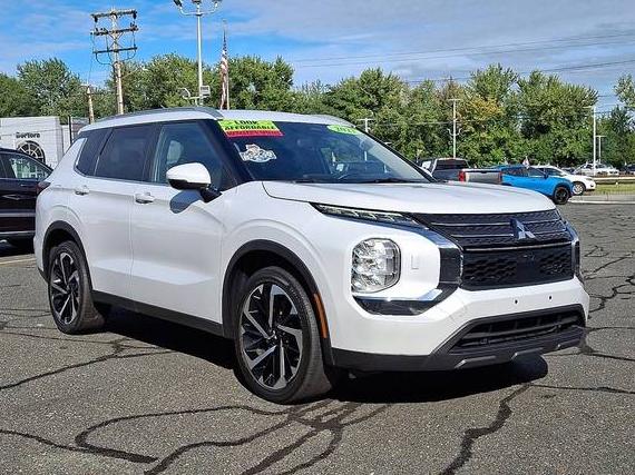 MITSUBISHI OUTLANDER 2022 JA4J4TA81NZ040129 image