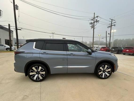 MITSUBISHI OUTLANDER 2025 JA4J3WA87SZ043701 image