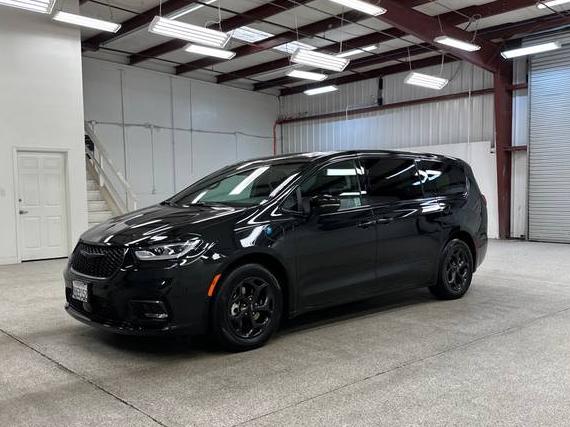 CHRYSLER PACIFICA 2023 2C4RC1S78PR559200 image