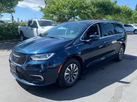 CHRYSLER PACIFICA 2023 2C4RC1L73PR631063 image