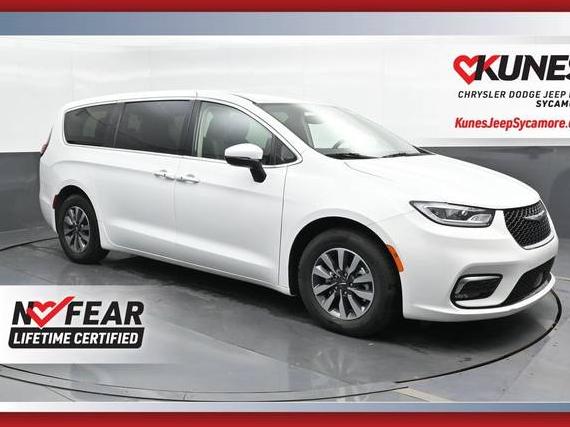 CHRYSLER PACIFICA 2023 2C4RC1L79PR622058 image